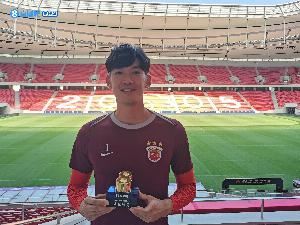 中超最佳|颜骏凌：我的偶像范德萨给了祝福 最后九场拼下来