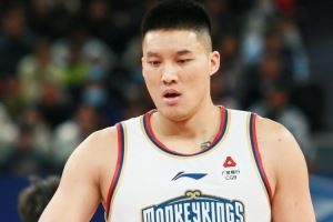 媒体人：同曦放弃应得的钱财非易事 他们不是不差钱的土豪俱乐部