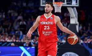 土耳其女排杀进世锦赛决赛！申京：女孩们辛苦了 金牌属于我们