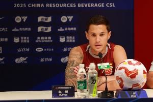 记者：海港最后四轮命门有二 主帅临场调度和后腰位置调整是关键