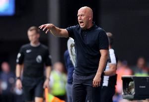 斯洛特：我们上半场只落后1球已足够幸运 从这样的失利能学到更多