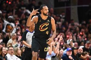 莫布里：会全力以赴去冲击MVP 新赛季我会迎来一次巨大的飞跃