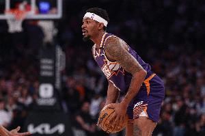 卢：比尔博格丹参与了半场战术训练和基础配合练习 未进行5对5