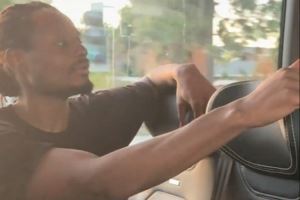 广州男篮外援今天的课后作业📚：记名字✍️