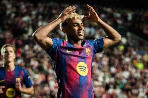 巴萨前主席：亚马尔未来会成为世界最佳，但佩德里目前比他更好