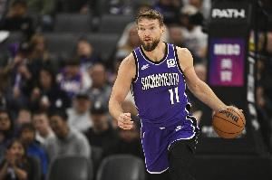 Haynes：小萨遭遇腿筋轻微拉伤 将缺席明天对阵湖人的季前赛