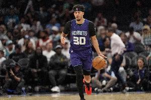 勇火湖船等6队目前签不了第15人 勇士11月有空间 火湖船明年1月