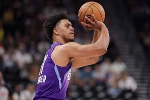 生涯场均2.9分1.4板！Scotto：鹈鹕裁掉后卫杰登-斯普林格