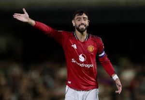 年薪税后4000万欧！B费：新月今夏给曼联报价8000万-1亿镑左右