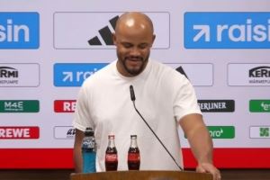 诺伊尔失误?孔帕尼:我才不会批评头号门将 迪亚斯本周3球很重要